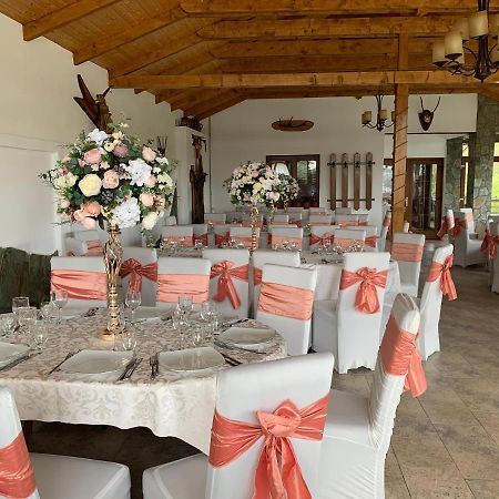 Alex & Maria Hotel Carpinisu Exterior foto